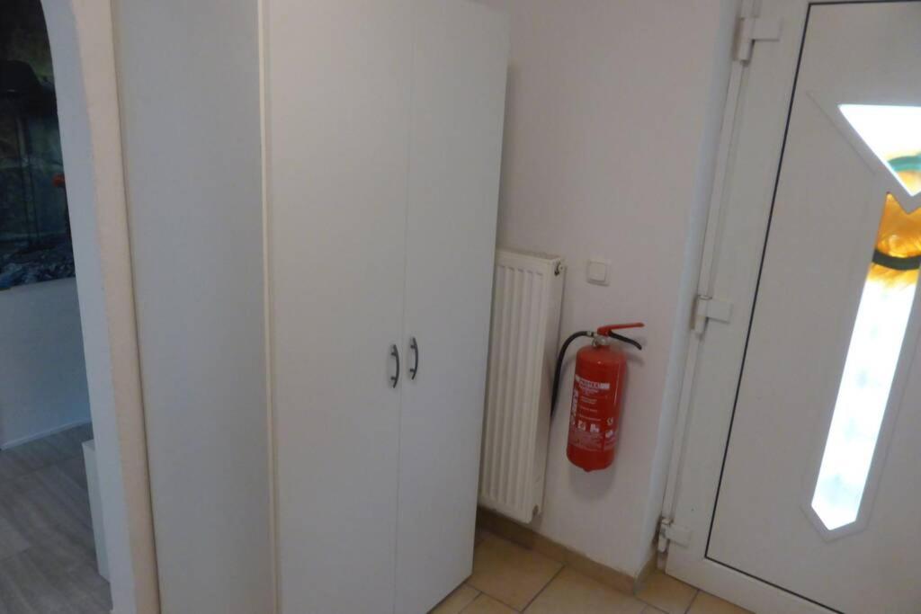 Wunderschone Komplett Neu Eingerichtete Wohnung Emmerthal ภายนอก รูปภาพ